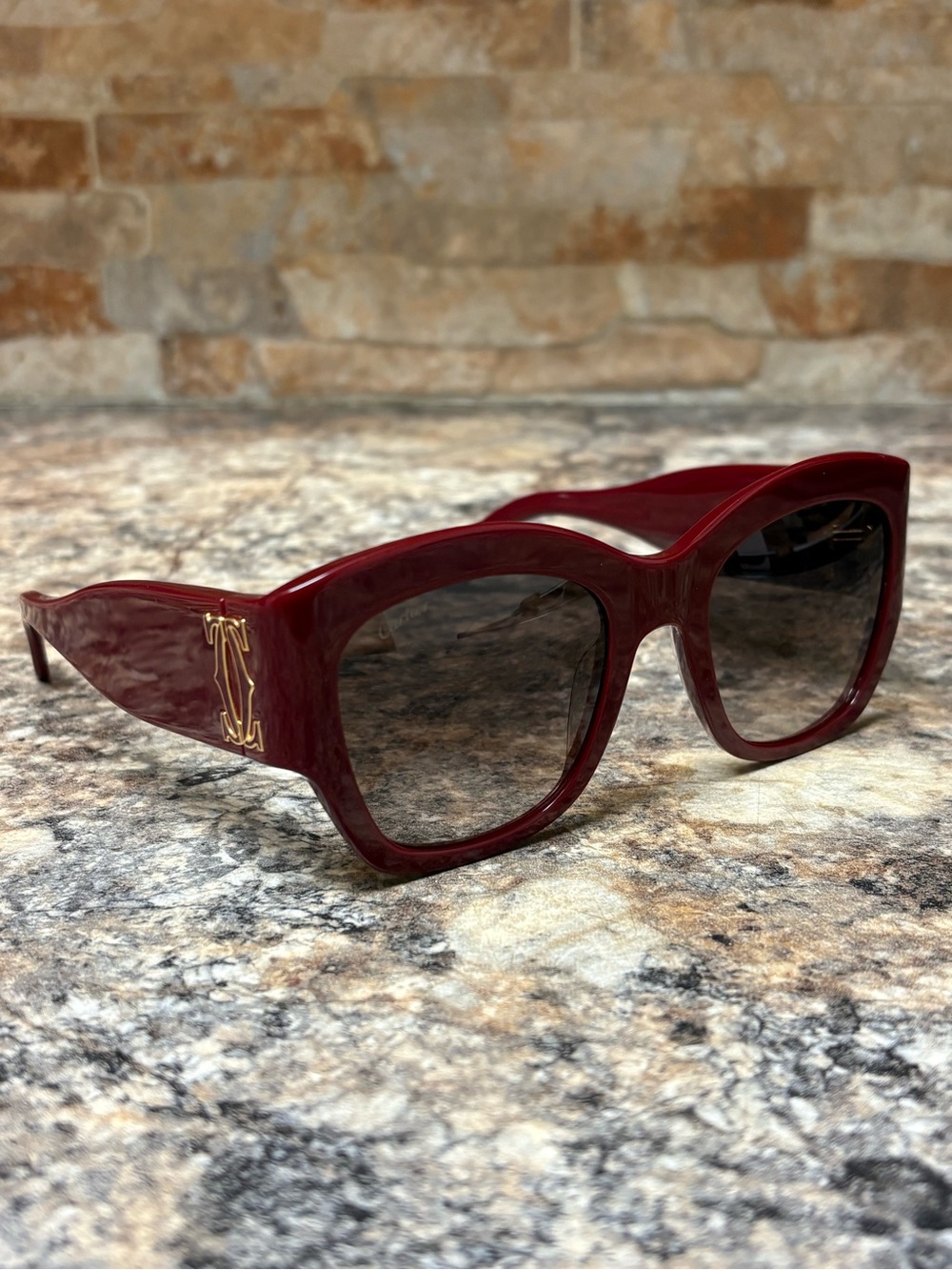 CARTIER C DE BURGUNDY COMPOSITE CAT-EYE SUNGLASSES CT0304S